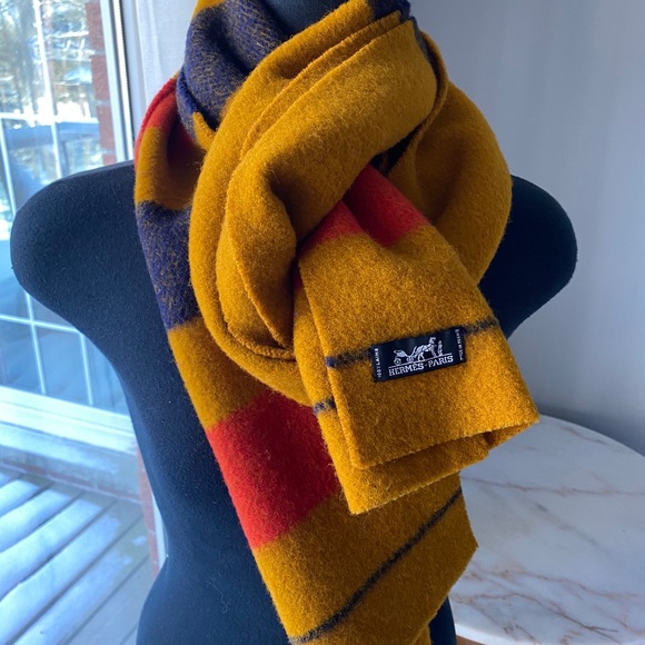 Hermes Wool Muffler/ Scarf - Picture 3 of 8
